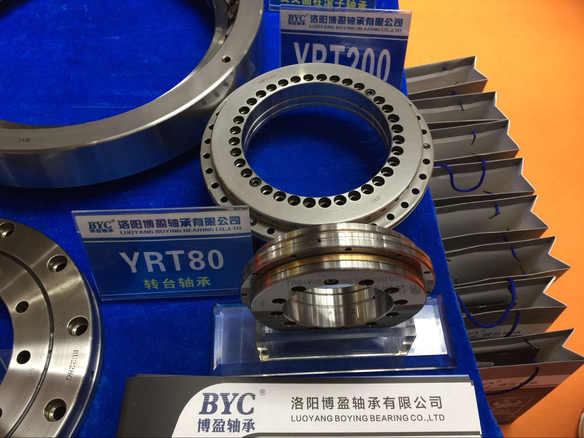 YRT轉(zhuǎn)臺(tái)軸承