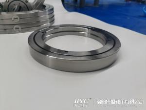 交叉圓錐滾子軸承的使用方法