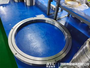 交叉滾子軸承的失效原因是什么呢?今天和大家介紹下。