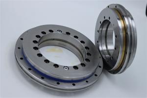 重工設(shè)備該如何選擇轉(zhuǎn)臺(tái)軸承